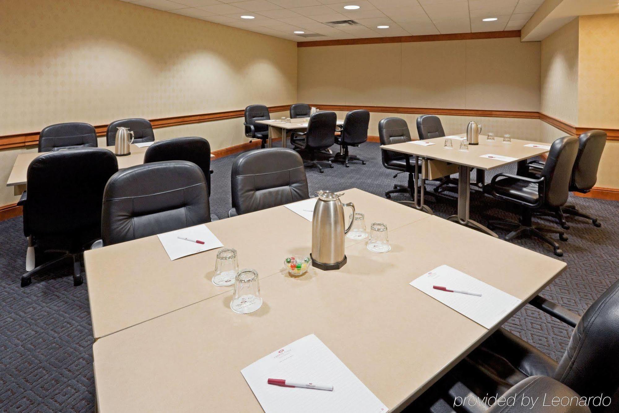 Crowne Plaza Philadelphia - By Ihg Hotel
